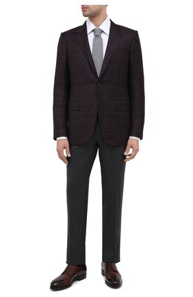 Мужская хлопковая сорочка TOM FORD белого цвета по цене 58550 руб., арт. QFT190/94C1JE | Фото 2 Мужская хлопковая сорочка TOM FORD белого цвета, арт. QFT190/94C1JE | Фото 2 (Рукава: Длинные; Длина (для топов): Стандартные; Материал внешний: Хлопок; Случай: Формальный; Рубашки М: Classic Fit; Стили: Классический; Воротник: Кент; Мужское Кросс-КТ: Сорочка-одежда; Манжеты: На пуговицах; Принт: Однотонные; Региональные ограничения белый список (Axapta Mercury): RU)