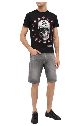 Мужские джинсовые шорты PHILIPP PLEIN светло-серого цвета по цене 33930 руб., арт. F20C MDT2283 PDE004N | Фото 2 Мужские джинсовые шорты PHILIPP PLEIN светло-серого цвета, арт. F20C MDT2283 PDE004N | Фото 2