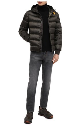 Мужская пуховая куртка PARAJUMPERS хаки цвета по цене 55200 руб., арт. SX13/PHARRELL | Фото 2 Мужская пуховая куртка PARAJUMPERS хаки цвета, арт. SX13/PHARRELL | Фото 2