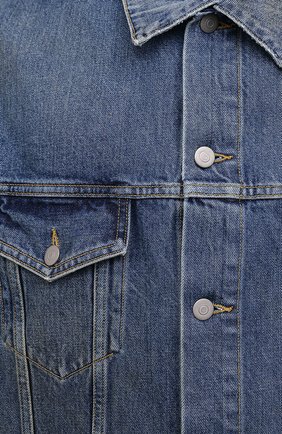 Мужская джинсовая куртка MAISON MARGIELA синего цвета, арт. S50AM0483/S30561 | Фото 5 (Кросс-КТ: Куртка, Деним; Рукава: Длинные; Стили: Гранж; Материал внешний: Хлопок, Деним; Мужское Кросс-КТ: Верхняя одежда; Длина (верхняя одежда): Короткие)