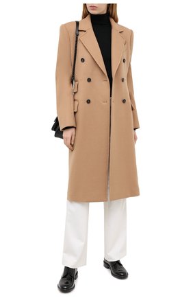 Женское кашемировое пальто TOM FORD бежевого цвета по цене 527500 руб., арт. CP1510-FAX616 | Фото 2 Женское кашемировое пальто TOM FORD бежевого цвета, арт. CP1510-FAX616 | Фото 2 (Длина (верхняя одежда): До колена; Материал внешний: Шерсть, Кашемир; Материал подклада: Вискоза; Рукава: Длинные; Стили: Классический; 1-2-бортные: Двубортные)