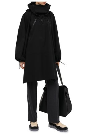 Женский плащ BOTTEGA VENETA черного цвета по цене 198000 руб., арт. 644979/V02Q0 | Фото 2 Женский плащ BOTTEGA VENETA черного цвета, арт. 644979/V02Q0 | Фото 2