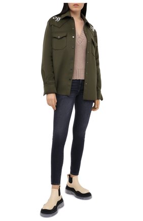 Женские джинсы 7 FOR ALL MANKIND серого цвета по цене 23050 руб., арт. JSWTR850SL | Фото 2 Женские джинсы 7 FOR ALL MANKIND серого цвета, арт. JSWTR850SL | Фото 2