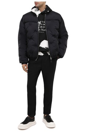 Мужские шерстяные брюки ERMENEGILDO ZEGNA черного цвета по цене 89500 руб., арт. 8CFG17/75XEN2 | Фото 2 Мужские шерстяные брюки ERMENEGILDO ZEGNA черного цвета, арт. 8CFG17/75XEN2 | Фото 2