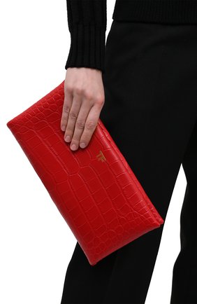 Женский клатч из кожи аллигатора TOM FORD красного цвета по цене 899500 руб., арт. L1373T-EAL001/AMIS | Фото 2 Женский клатч из кожи аллигатора TOM FORD красного цвета, арт. L1373T-EAL001/AMIS | Фото 2
