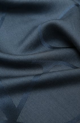 Женская шаль из шелка и шерсти VALENTINO синего цвета по цене 52400 руб., арт. UW0EB104/ZVG | Фото 2 Женская шаль из шелка и шерсти VALENTINO синего цвета, арт. UW0EB104/ZVG | Фото 2