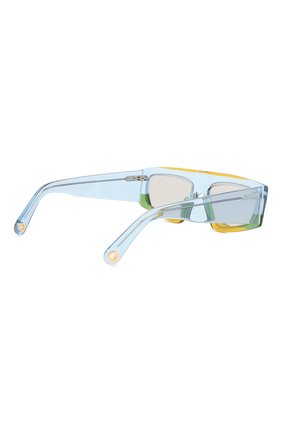 Женские солнцезащитные очки JACQUEMUS голубого цвета по цене 0 руб., арт. LES LUNETTES YAUC0 MULTI YELL0W | Фото 4 Женские солнцезащитные очки JACQUEMUS голубого цвета, арт. LES LUNETTES YAUC0 MULTI YELL0W | Фото 4 (Региональные ограничения белый список (Axapta Mercury): RU; Тип очков: С/з; Очки форма: Прямоугольные, D-форма)