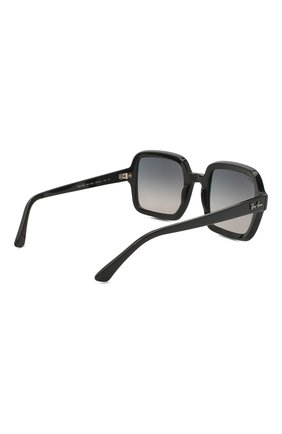 Женские солнцезащитные очки RAY-BAN черного цвета по цене 17400 руб., арт. 2188-901/M3 | Фото 4 Женские солнцезащитные очки RAY-BAN черного цвета, арт. 2188-901/M3 | Фото 4