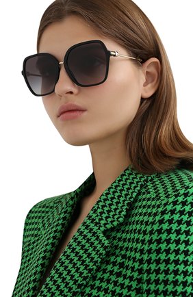 Женские солнцезащитные очки VALENTINO черного цвета по цене 16300 руб., арт. 4077-50018G | Фото 2 Женские солнцезащитные очки VALENTINO черного цвета, арт. 4077-50018G | Фото 2