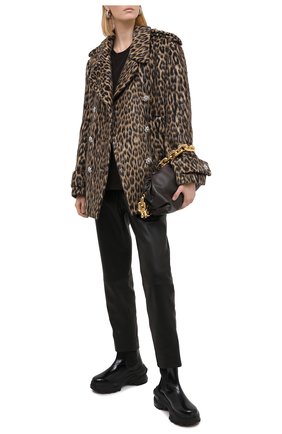 Женское шерстяное пальто ALEXANDRE VAUTHIER леопардового цвета, арт. 203C0A1301 1314-203 | Фото 2 (Рукава: Длинные; Материал внешний: Шерсть; Материал подклада: Купро; Длина (верхняя одежда): Короткие; Стили: Гламурный; 1-2-бортные: Двубортные)