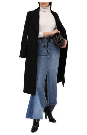 Женская джинсовая юбка TOM FORD голубого цвета по цене 250500 руб., арт. GCD051-DEX115 | Фото 2 Женская джинсовая юбка TOM FORD голубого цвета, арт. GCD051-DEX115 | Фото 2