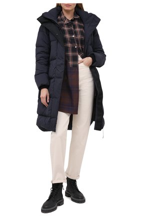 Женский пуховик CANADA GOOSE темно-синего цвета по цене 123500 руб., арт. 2610LB | Фото 2 Женский пуховик CANADA GOOSE темно-синего цвета, арт. 2610LB | Фото 2