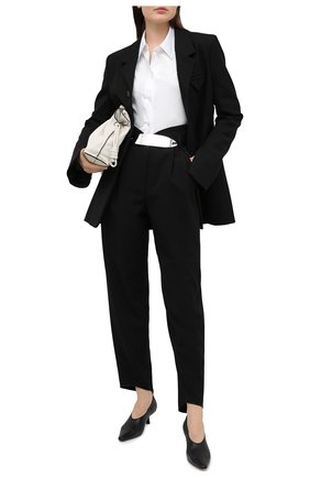 Женские брюки GIORGIO ARMANI черного цвета по цене 99500 руб., арт. 0WHPP0DE/T0241 | Фото 2 Женские брюки GIORGIO ARMANI черного цвета, арт. 0WHPP0DE/T0241 | Фото 2