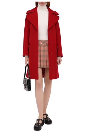 Женское пальто REDVALENTINO красного цвета по цене 77750 руб., арт. UR0CAC40/497 | Фото 2 Женское пальто REDVALENTINO красного цвета, арт. UR0CAC40/497 | Фото 2