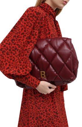 Женский клатч puffy BALENCIAGA бордового цвета по цене 119500 руб., арт. 624947/1WN4M | Фото 2 Женский клатч puffy BALENCIAGA бордового цвета, арт. 624947/1WN4M | Фото 2