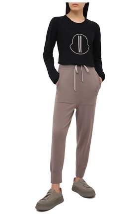 Женская хлопковый лонгслив rick owens + moncler RICK OWENS черного цвета по цене 33150 руб., арт. MU20F0014/V8170 | Фото 2 Женская хлопковый лонгслив rick owens + moncler RICK OWENS черного цвета, арт. MU20F0014/V8170 | Фото 2