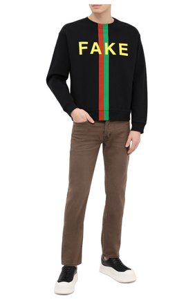 Мужские джинсы TOM FORD бежевого цвета по цене 69750 руб., арт. BVJ35/TFD002 | Фото 2 Мужские джинсы TOM FORD бежевого цвета, арт. BVJ35/TFD002 | Фото 2 (Материал внешний: Хлопок; Длина (брюки, джинсы): Стандартные; Силуэт М (брюки): Прямые; Стили: Кэжуэл)