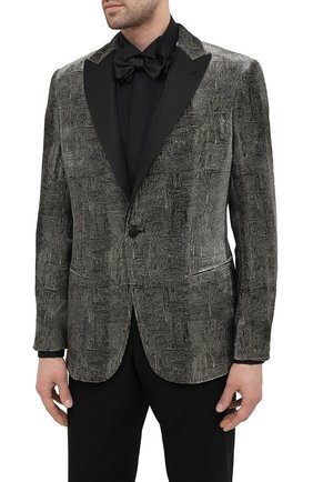 Мужской смокинг из вискозы GIORGIO ARMANI хаки цвета по цене 472500 руб., арт. 0WGAS012/T027K | Фото 2 Мужской смокинг из вискозы GIORGIO ARMANI хаки цвета, арт. 0WGAS012/T027K | Фото 2 (Рукава: Длинные; Материал подклада: Синтетический материал; Костюмы М: Однобортный; Материал внешний: Вискоза)