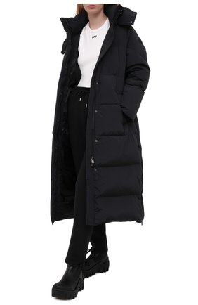 Женский пуховик WOOLRICH черного цвета по цене 87200 руб., арт. CFWW0U0312FR/UT1148 | Фото 2 Женский пуховик WOOLRICH черного цвета, арт. CFWW0U0312FR/UT1148 | Фото 2