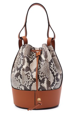 Женская сумка balloon из кожи питона LOEWE коричневого цвета по цене 249500 руб., арт. A710AC3X48/PRET | Фото 1 Женская сумка balloon из кожи питона LOEWE коричневого цвета, арт. A710AC3X48/PRET | Фото 1