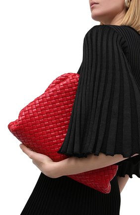 Женский клатч pouch BOTTEGA VENETA красного цвета по цене 294500 руб., арт. 639296/V01D0 | Фото 2 Женский клатч pouch BOTTEGA VENETA красного цвета, арт. 639296/V01D0 | Фото 2