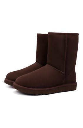 Женские замшевые сапоги classic UGG коричневого цвета по цене 17150 руб., арт. 1016223_CHO | Фото 1 Женские замшевые сапоги classic UGG коричневого цвета, арт. 1016223_CHO | Фото 1