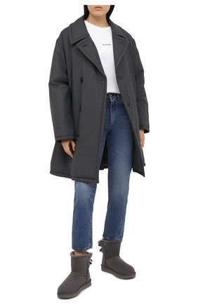 Женские замшевые сапоги bailey bow UGG серого цвета по цене 17150 руб., арт. 1016501_GREY | Фото 2 Женские замшевые сапоги bailey bow UGG серого цвета, арт. 1016501_GREY | Фото 2