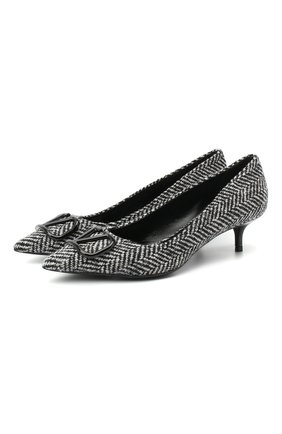 Женская текстильные туфли valentino garavani vlogo VALENTINO черного цвета по цене 63400 руб., арт. UW0S0Q63/XHM | Фото 1 Женская текстильные туфли valentino garavani vlogo VALENTINO черного цвета, арт. UW0S0Q63/XHM | Фото 1