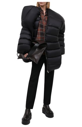 Женский пуховик moncler + rick owens RICK OWENS черного цвета по цене 160500 руб., арт. MU20F0002/C0594 | Фото 2 Женский пуховик moncler + rick owens RICK OWENS черного цвета, арт. MU20F0002/C0594 | Фото 2