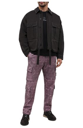 Мужской хлопковые брюки-карго STONE ISLAND бордового цвета по цене 45100 руб., арт. 7315317E2 | Фото 2 Мужской хлопковые брюки-карго STONE ISLAND бордового цвета, арт. 7315317E2 | Фото 2