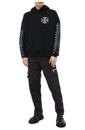 Мужской хлопковые брюки-карго RHUDE серого цвета по цене 84700 руб., арт. RHU08PF20045 | Фото 2 Мужской хлопковые брюки-карго RHUDE серого цвета, арт. RHU08PF20045 | Фото 2