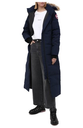 Женский пуховик mystique CANADA GOOSE темно-синего цвета по цене 120500 руб., арт. 3035L | Фото 2 Женский пуховик mystique CANADA GOOSE темно-синего цвета, арт. 3035L | Фото 2