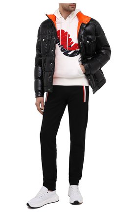 Мужская пуховая куртка montmirail MONCLER темно-синего цвета по цене 87000 руб., арт. F2-091-1A567-00-C0613 | Фото 2 Мужская пуховая куртка montmirail MONCLER темно-синего цвета, арт. F2-091-1A567-00-C0613 | Фото 2