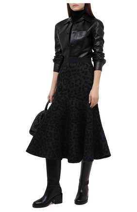 Женская шерстяная юбка VALENTINO серого цвета по цене 274000 руб., арт. UB0KG02B600 | Фото 2 Женская шерстяная юбка VALENTINO серого цвета, арт. UB0KG02B600 | Фото 2