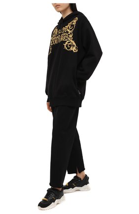 Женская хлопковое худи VERSACE JEANS COUTURE черного цвета по цене 39950 руб., арт. B6HZB71T-ZDM311 41 EMBR0/30216 | Фото 2 Женская хлопковое худи VERSACE JEANS COUTURE черного цвета, арт. B6HZB71T-ZDM311 41 EMBR0/30216 | Фото 2