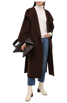 Женские кожаные ботильоны chae 65 MANU ATELIER кремвого цвета по цене 49350 руб., арт. 2019043 | Фото 2 Женские кожаные ботильоны chae 65 MANU ATELIER кремвого цвета, арт. 2019043 | Фото 2 (Материал внутренний: Натуральная кожа; Подошва: Плоская; Каблук высота: Средний; Каблук тип: Устойчивый; Материал внешний: Кожа)