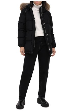Женский пуховик WOOLRICH черного цвета по цене 131000 руб., арт. CFWW0U0353FR/UT2490 | Фото 2 Женский пуховик WOOLRICH черного цвета, арт. CFWW0U0353FR/UT2490 | Фото 2