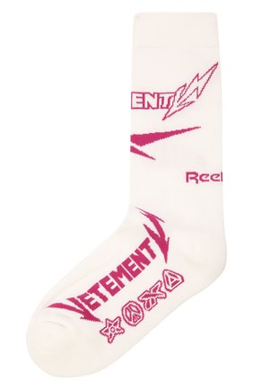 Женские хлопковые носки VETEMENTS белого цвета по цене 8735 руб., арт. UE51S0100W 1053/W | Фото 1 Женские хлопковые носки VETEMENTS белого цвета, арт. UE51S0100W 1053/W | Фото 1