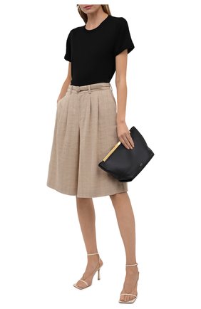 Женские шерстяные шорты RALPH LAUREN бежевого цвета по цене 126000 руб., арт. 290823701 | Фото 2 Женские шерстяные шорты RALPH LAUREN бежевого цвета, арт. 290823701 | Фото 2