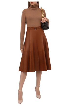 Женская кожаная юбка RALPH LAUREN коричневого цвета по цене 363500 руб., арт. 290815539 | Фото 2 Женская кожаная юбка RALPH LAUREN коричневого цвета, арт. 290815539 | Фото 2 (Длина Ж (юбки, платья, шорты): Миди; Материал подклада: Купро; Женское Кросс-КТ: Юбка-одежда; Стили: Кэжуэл; Материал внешний: Натуральная кожа)