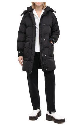 Женский пуховая куртка ICEBERG черного цвета по цене 62100 руб., арт. 20I I2P0/J031/5050 | Фото 2 Женский пуховая куртка ICEBERG черного цвета, арт. 20I I2P0/J031/5050 | Фото 2