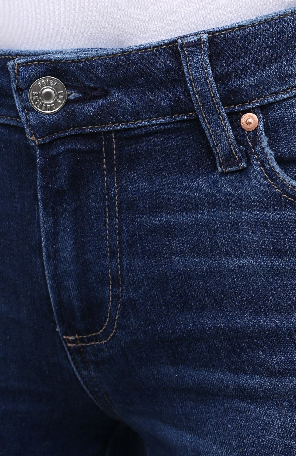 Женские джинсы PAIGE синего цвета, арт. 0248F46-2290 | Фото 5 (Кросс-КТ: Деним; Длина (брюки, джинсы): Станд�артные; Материал внешний: Хлопок, Деним; Детали: Потертости; Силуэт Ж (брюки и джинсы): Узкие)