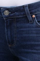 Женские джинсы PAIGE синего цвета, арт. 0248F46-2290 | Фото 5 (Кросс-КТ: Деним; Длина (брюки, джинсы): Стандартные; Материал внешний: Хлопок, Деним; Детали: Потертости; Силуэт Ж (брюки и джинсы): Узкие)