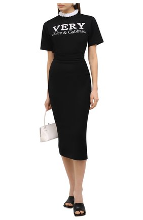 Женская хлопковая футболка DOLCE & GABBANA черного цвета по цене 57450 руб., арт. F8M70Z/G7XLR | Фото 2 Женская хлопковая футболка DOLCE & GABBANA черного цвета, арт. F8M70Z/G7XLR | Фото 2
