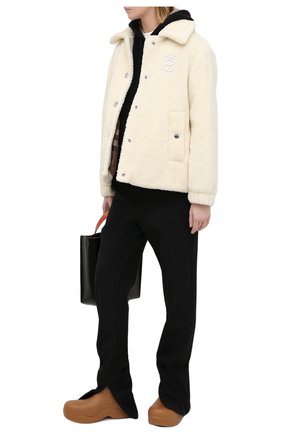 Женская шерстяная куртка BURBERRY белого цвета по цене 95700 руб., арт. 8036148 | Фото 2 Женская шерстяная куртка BURBERRY белого цвета, арт. 8036148 | Фото 2