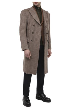 Мужской кашемировое пальто GIORGIO ARMANI коричневого цвета, арт. 0WG0L05Q/T01ZU | Фото 2 (Материал внешний: Шерсть, Кашемир; Рукава: Длинные; Длина (верхняя одежда): До колена; Материал подклада: Синтетический материал; Мужское Кросс-КТ: пальто-верхняя одежда; Стили: Кэжуэл)