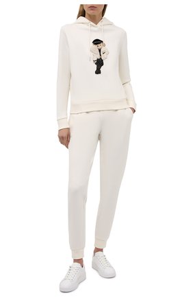 Женские хлопковые джоггеры RALPH LAUREN кремвого цвета по цене 75950 руб., арт. 290836367 | Фото 2 Женские хлопковые джоггеры RALPH LAUREN кремвого цвета, арт. 290836367 | Фото 2