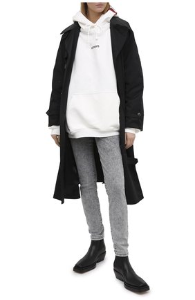 Женские джинсы PHILIPP PLEIN серого цвета по цене 41550 руб., арт. A20C WDT1472 PDE004N | Фото 2 Женские джинсы PHILIPP PLEIN серого цвета, арт. A20C WDT1472 PDE004N | Фото 2