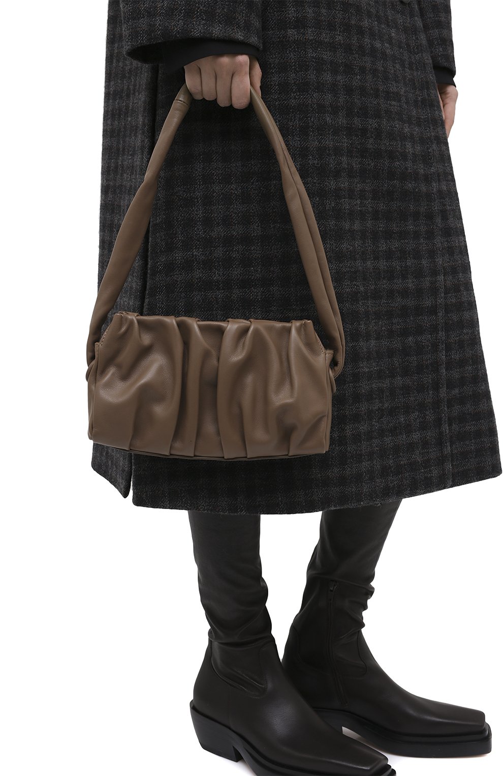 Женская сумка vague small ELLEME темно-коричневого цвета по цене 0 руб., арт. VAGUE/LEATHER | Фото 2 Женская сумка vague small ELLEME темно-коричневого цвета, арт. VAGUE/LEATHER | Фото 2 (Сумки-технические: Сумки через плечо, Сумки top-handle; Материал: Натуральная кожа; Размер: small)
