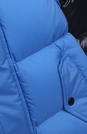 Детский пуховый комбинезон MONCLER синего цвета по цене 59950 руб., арт. F2-951-1G508-20-53333/18M-3A | Фото 3 Детский пуховый комбинезон MONCLER синего цвета, арт. F2-951-1G508-20-53333/18M-3A | Фото 3 (Региональные ограничения белый список (Axapta Mercury): RU; Ростовка одежда: 18 мес | 86 см, 24 мес | 92 см, 36 мес | 98 см)